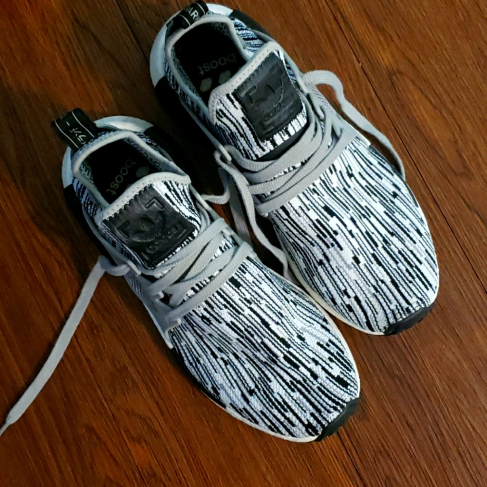 Adidas NMD XR1  Zebra